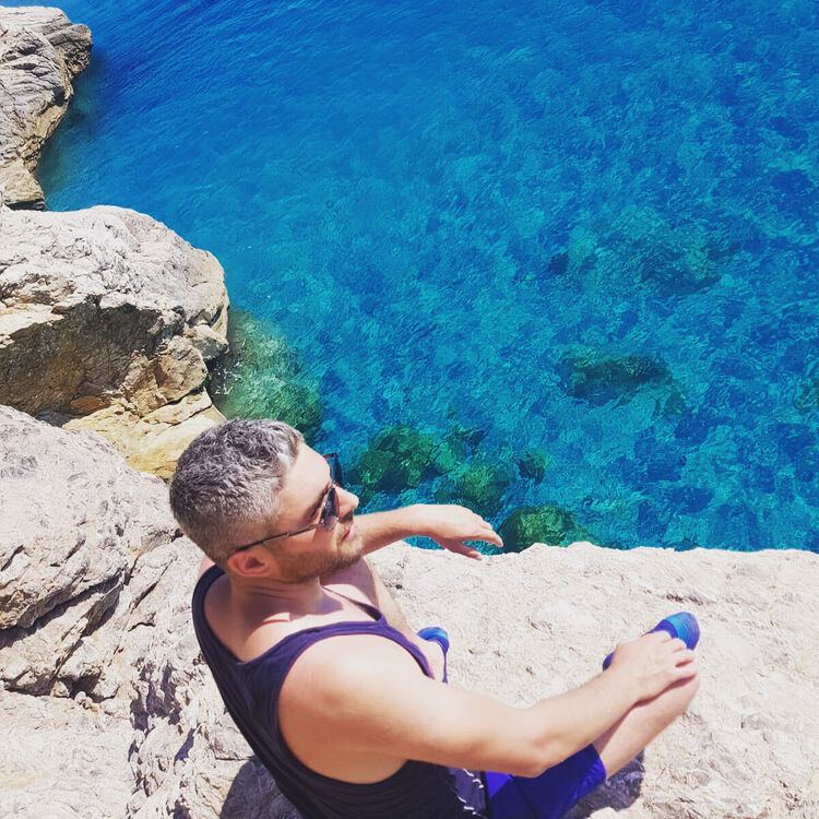  ,   Ozgurk, 33 ,   ,   