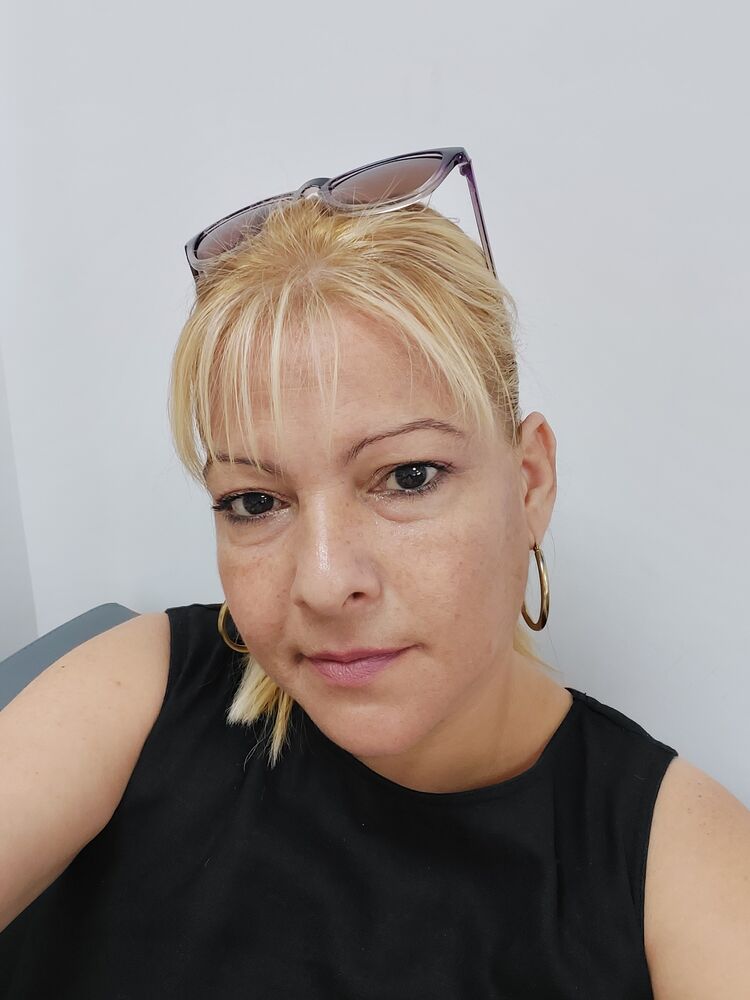  ,   Dayli, 42 ,   ,   
