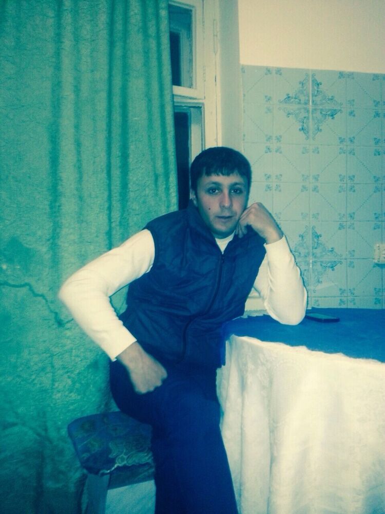  ,   Karen, 33 ,   ,   , c 
