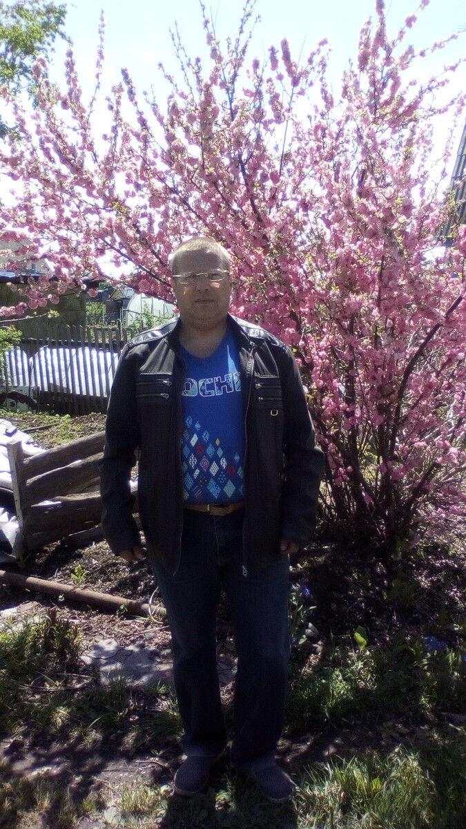  --,   , 44 ,   