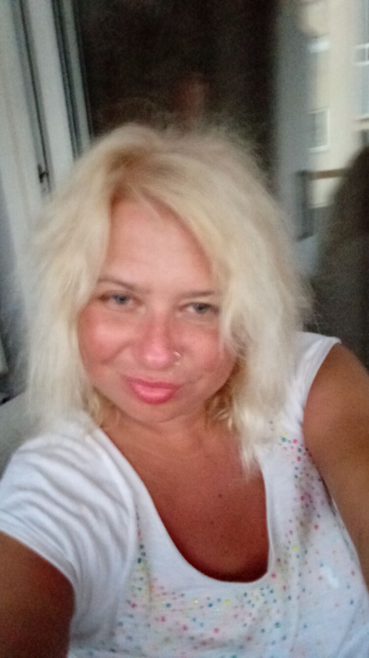  28121647  Kristen, 38 ,    Nicosia