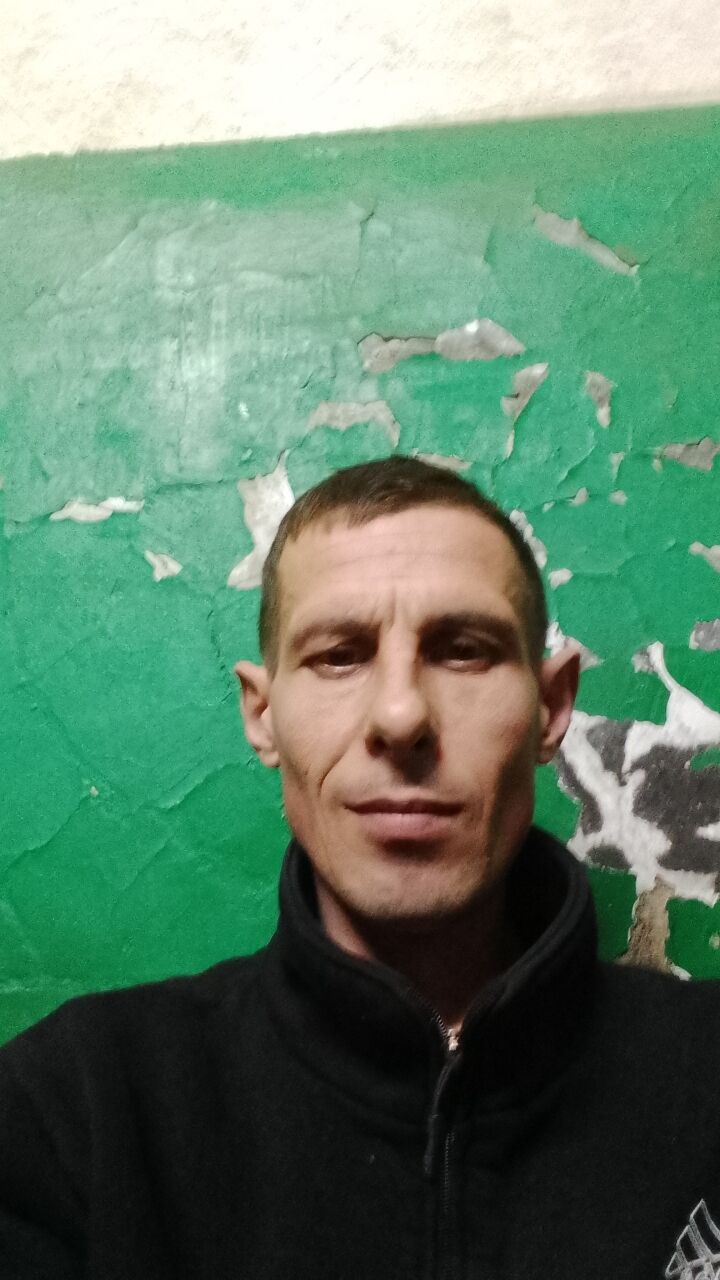 48946417  , 42 ,    