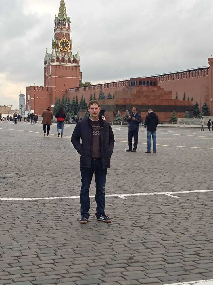  29491127  Pavel, 26 ,    