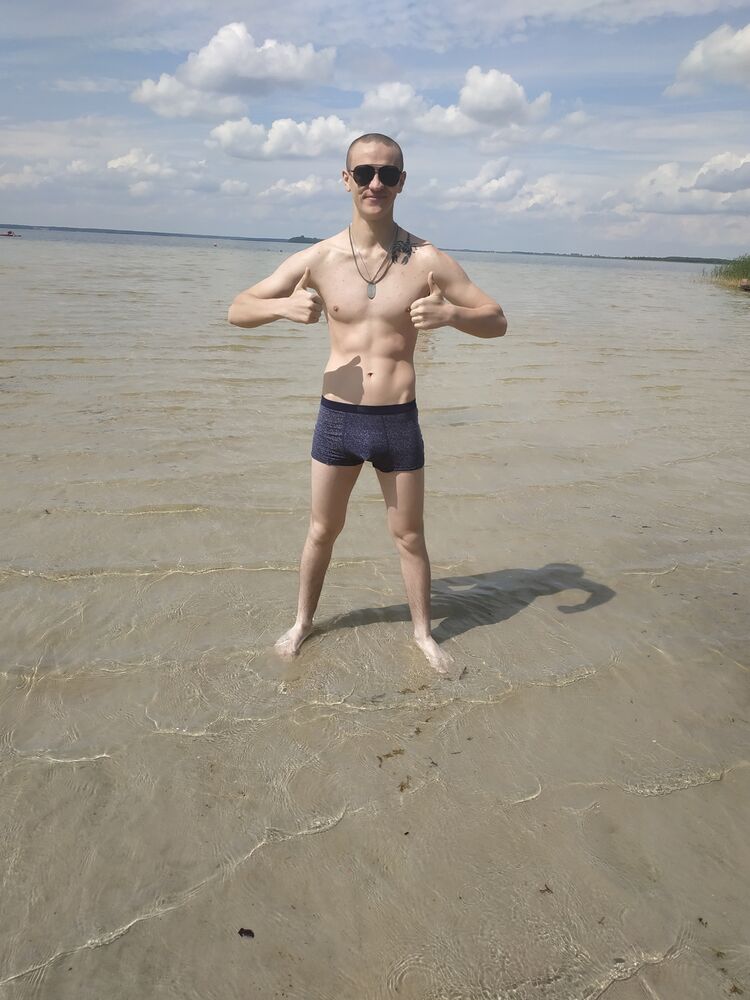  ,   Victor, 29 ,   ,   