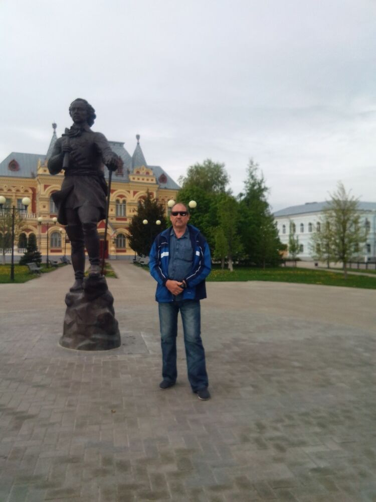  17749607  Nikolai, 67 ,    