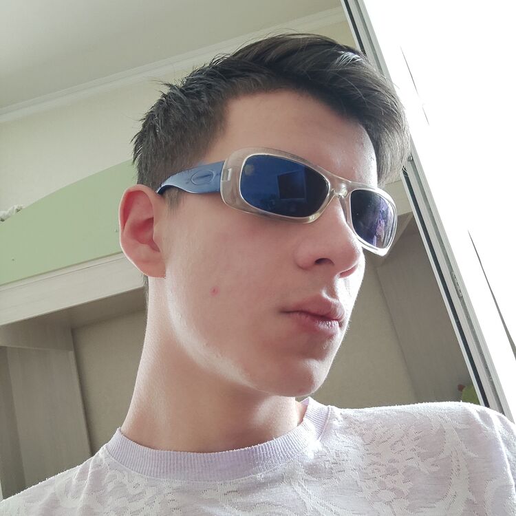  ,   Artem, 21 ,   ,   