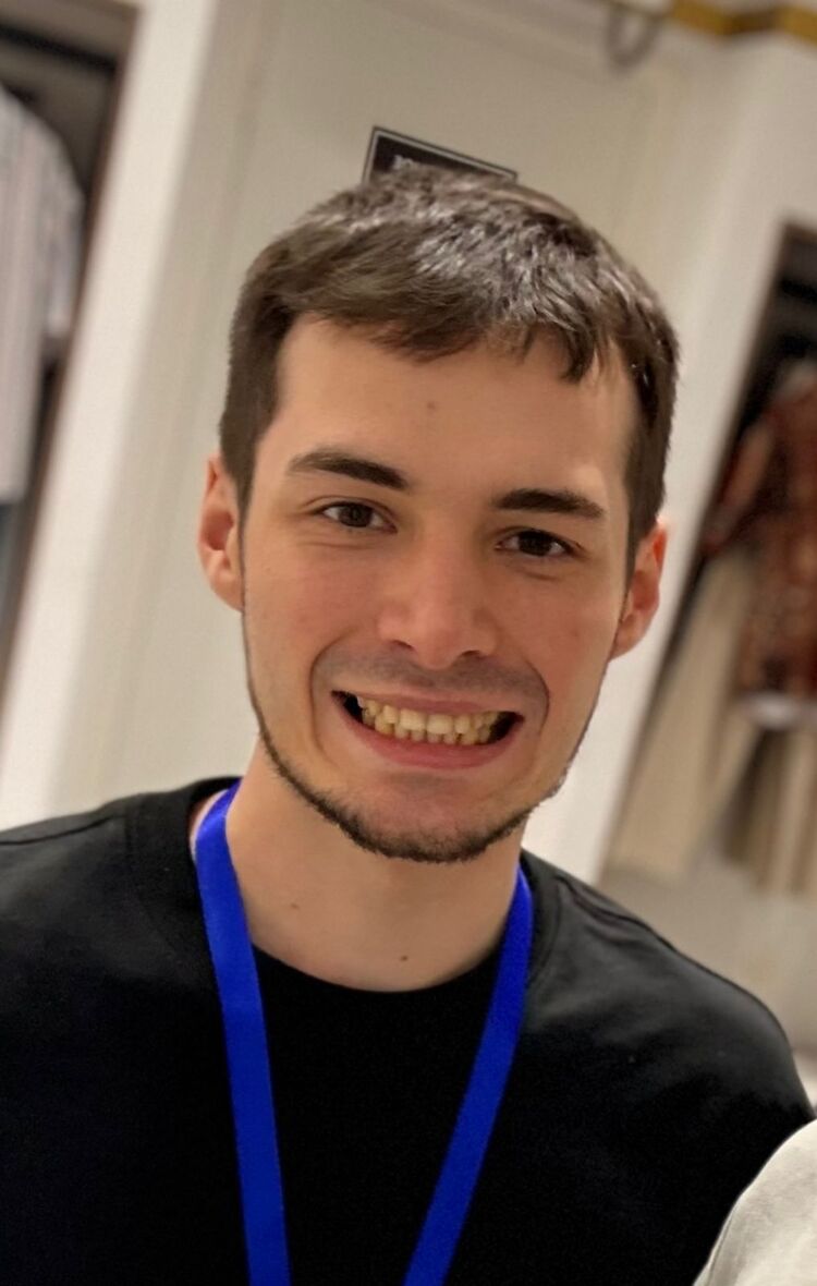  54122987  Ruslan, 40 ,    