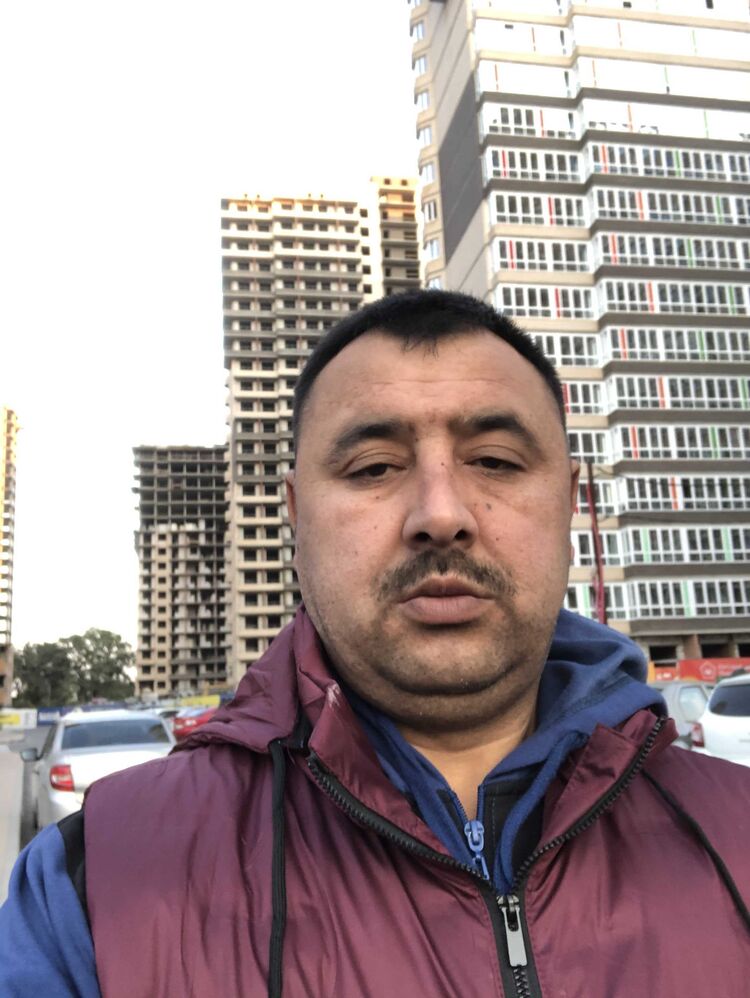  ,   Kamil, 47 ,   ,   