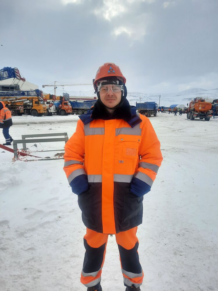  26508927  , 33 ,    
