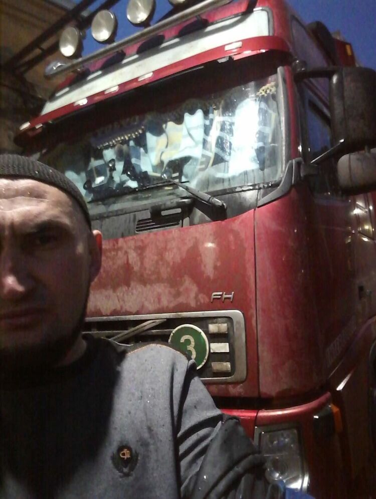  19688307  , 44 ,    