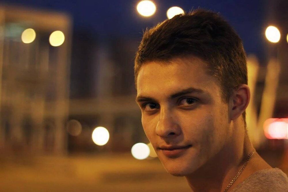  49480107  Dima, 27 ,    