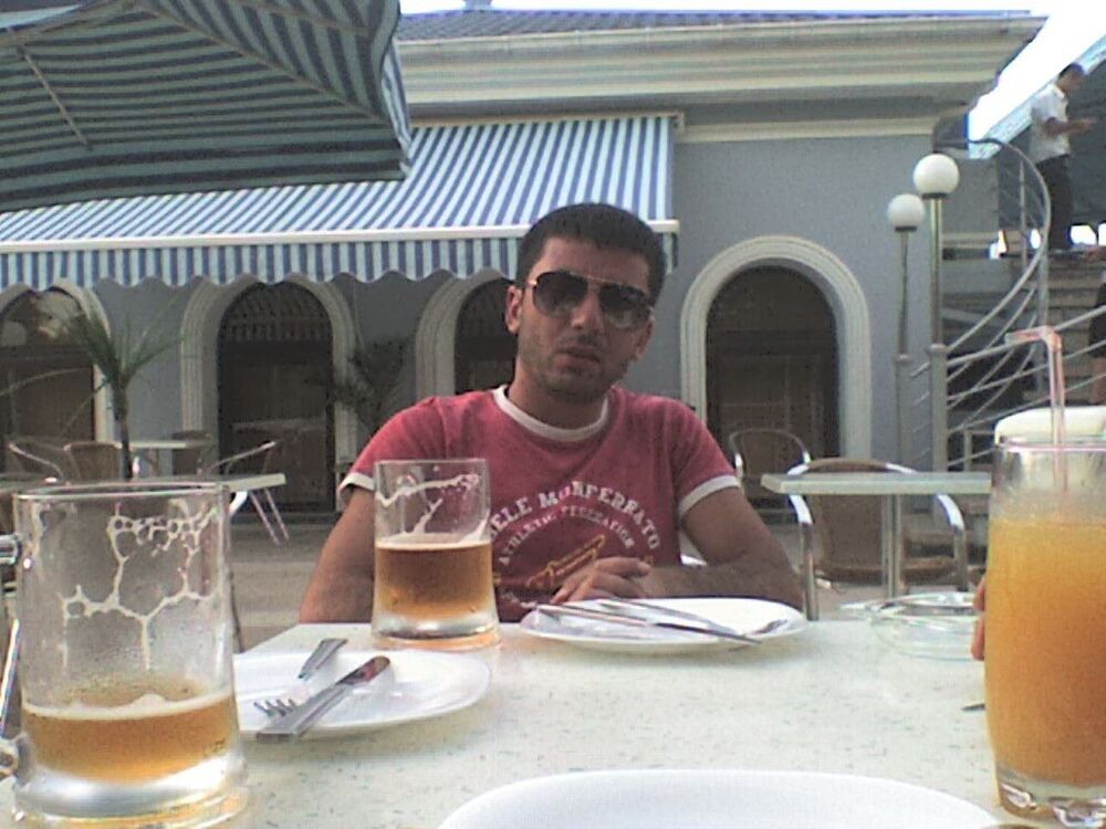  5676967  Gio, 41 ,    