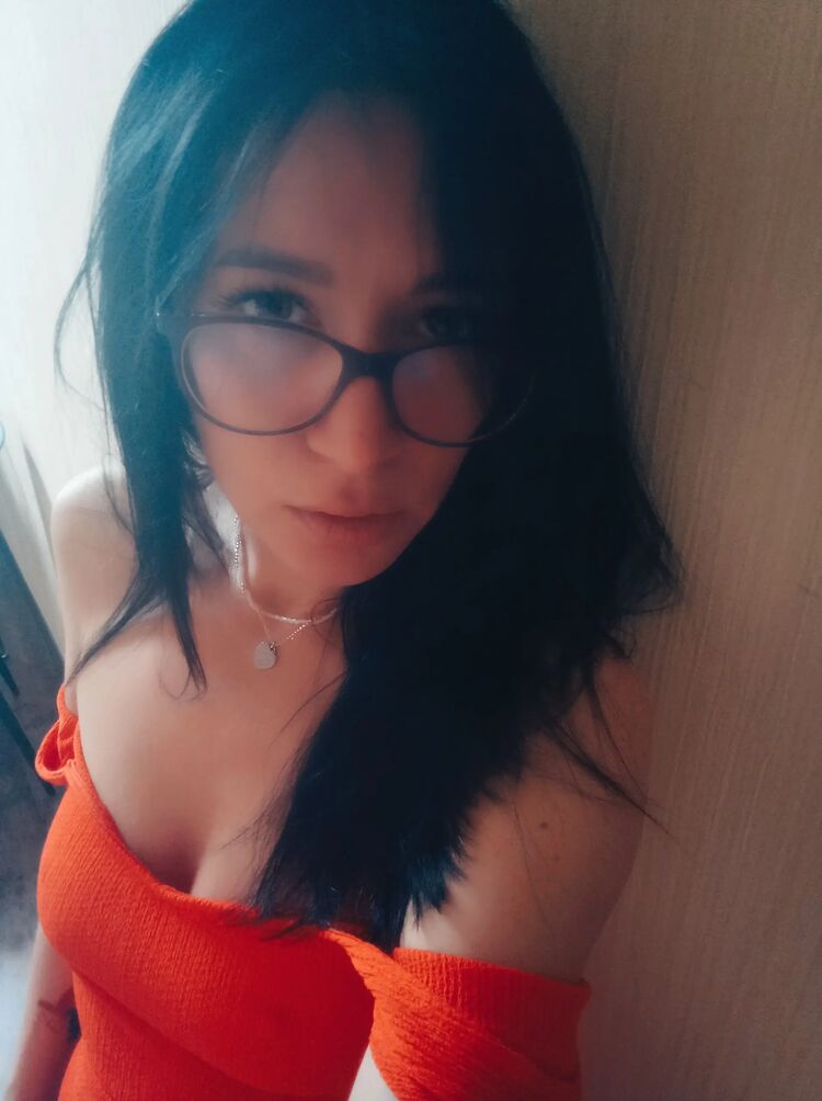  49969277  , 33 ,    