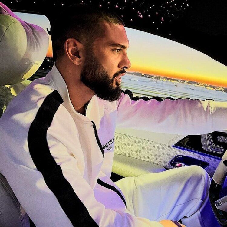  54489747  Adam, 30 ,    