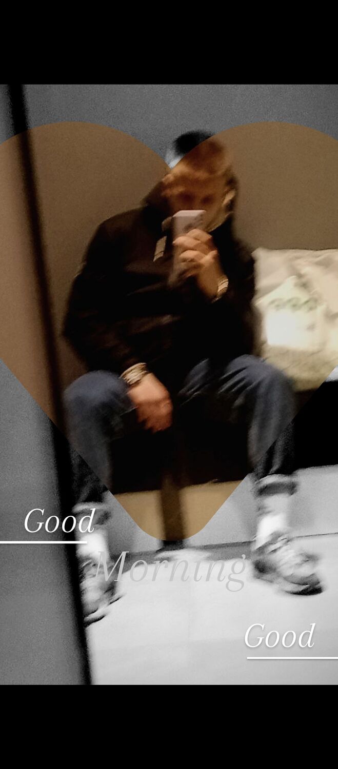  32595117  Alexey, 22 ,    