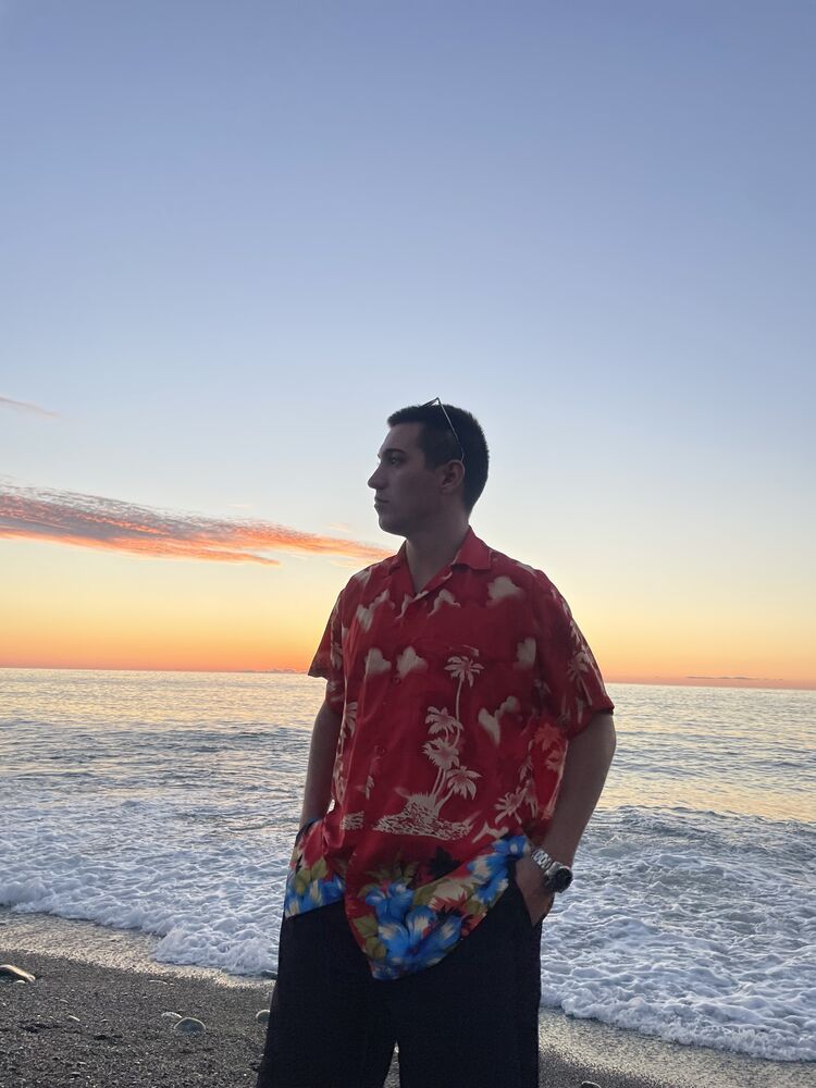  53059537  Emila, 24 ,    