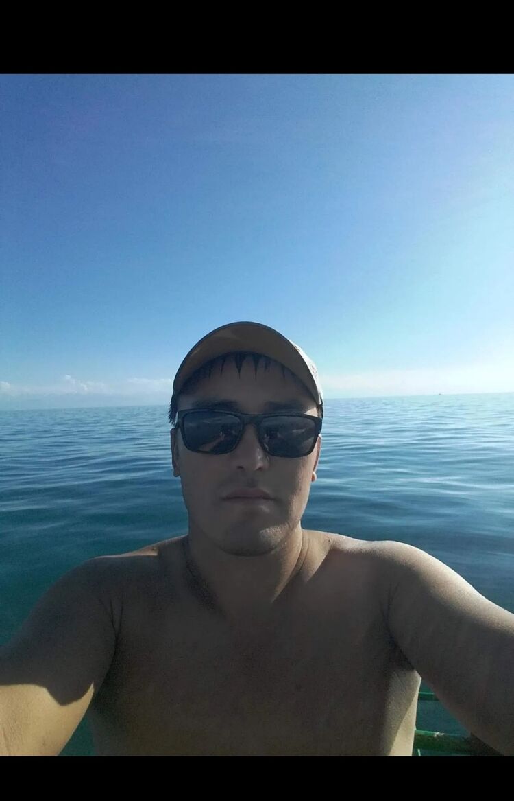  ,   Baktybek, 33 ,   ,   
