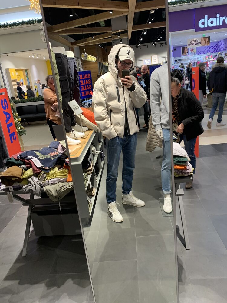  Antwerp,   , 20 ,   ,   