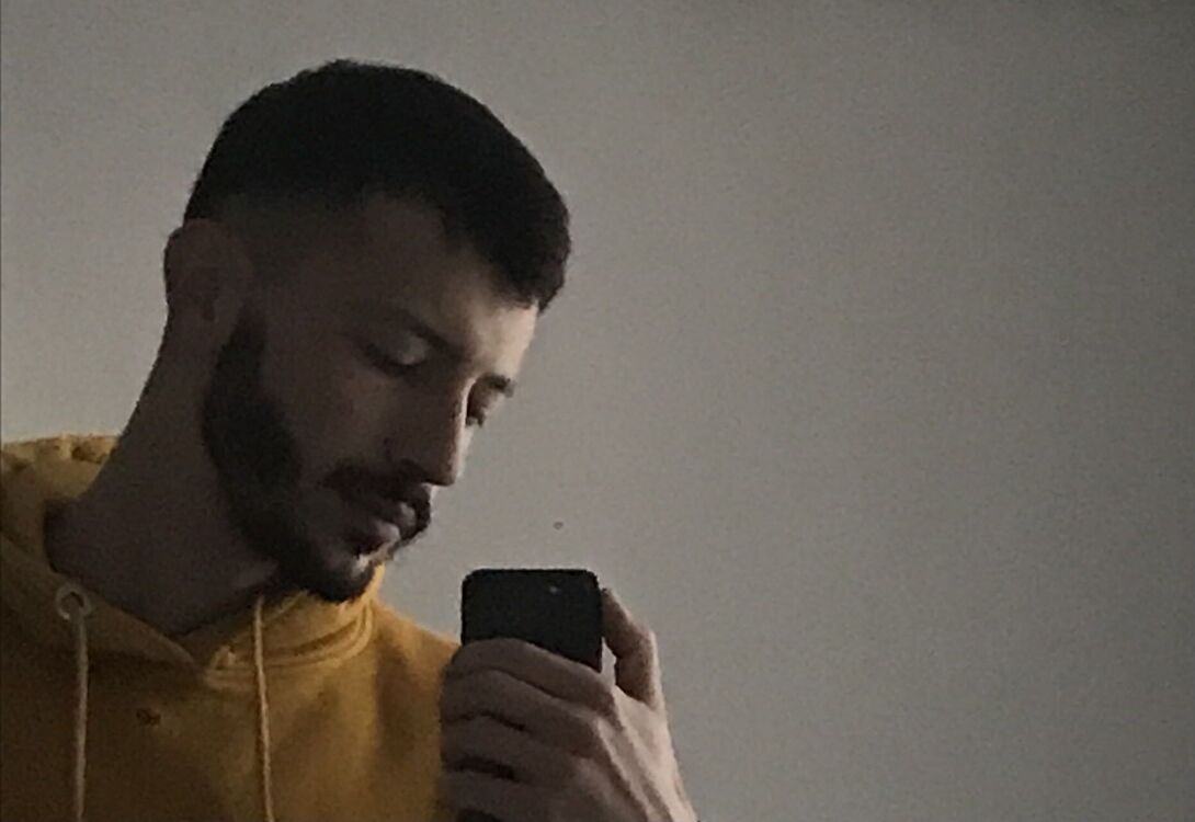  40044087  , 26 ,    