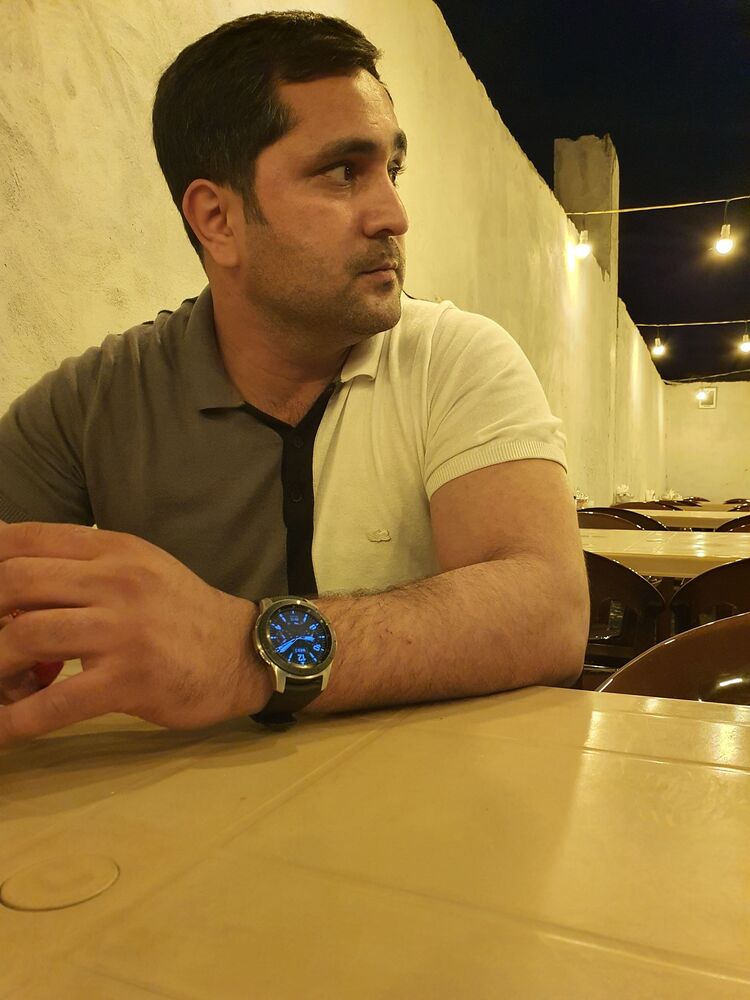  ,   Ruslan, 40 ,   ,   , c 