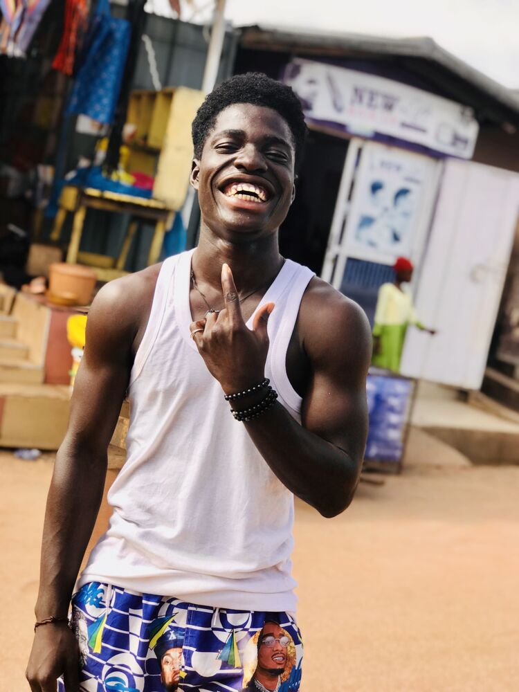  31024907  JnrScofield, 23 ,    Kumasi