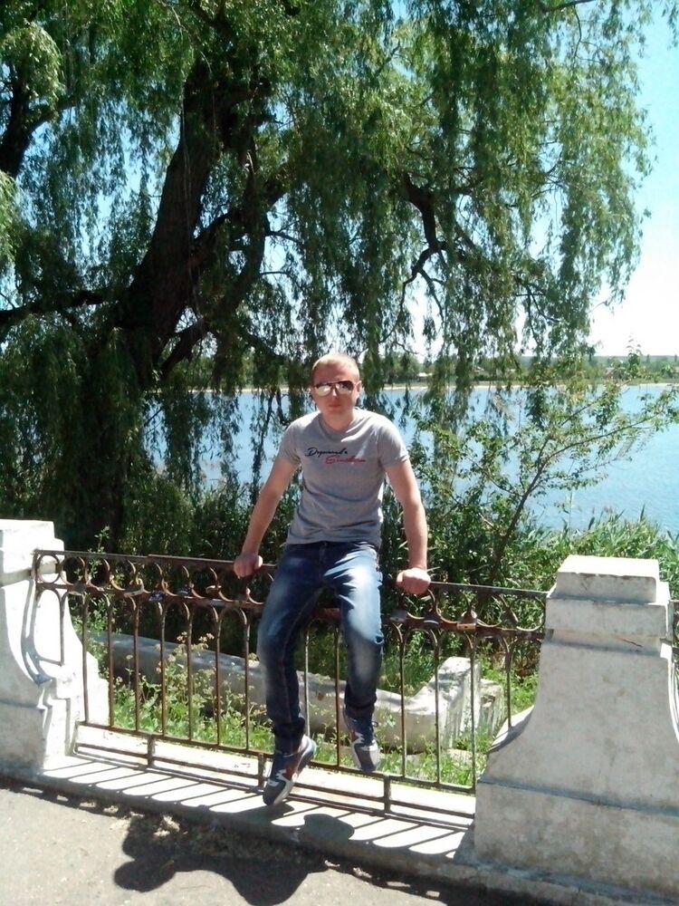  ,   AlexX, 35 ,   ,   , c 