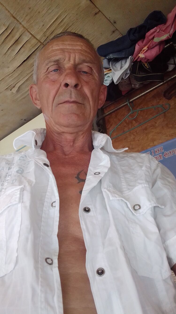  28005277  , 63 ,    