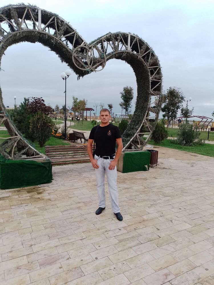  44527567   , 43 ,    