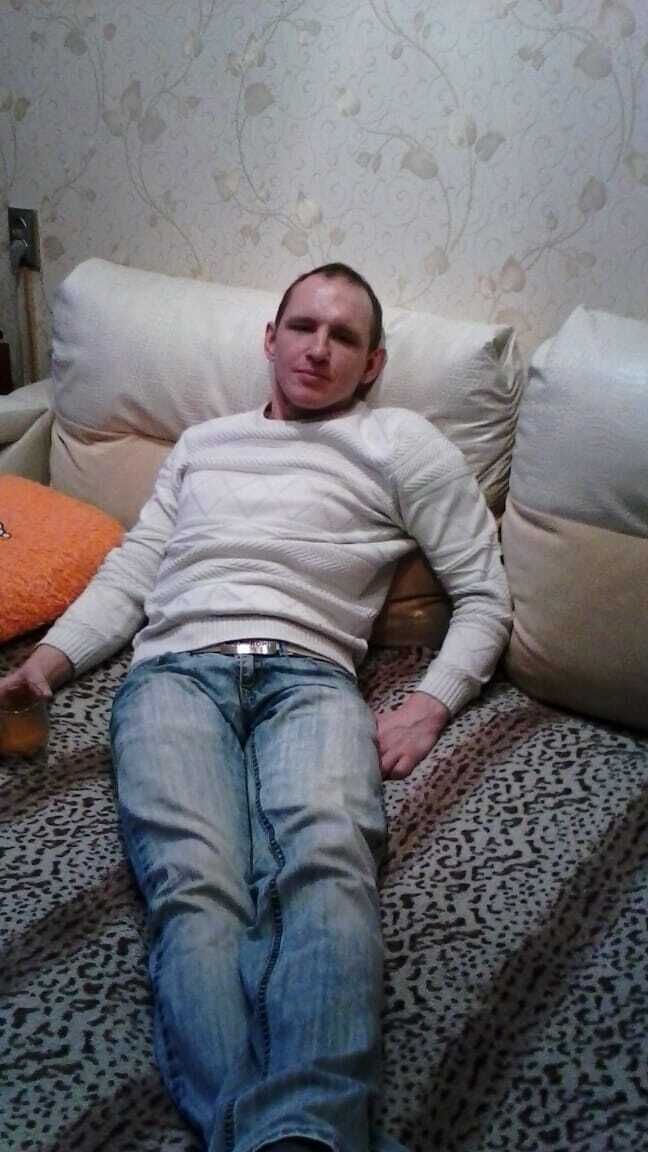  ,   Alex, 41 ,   ,   