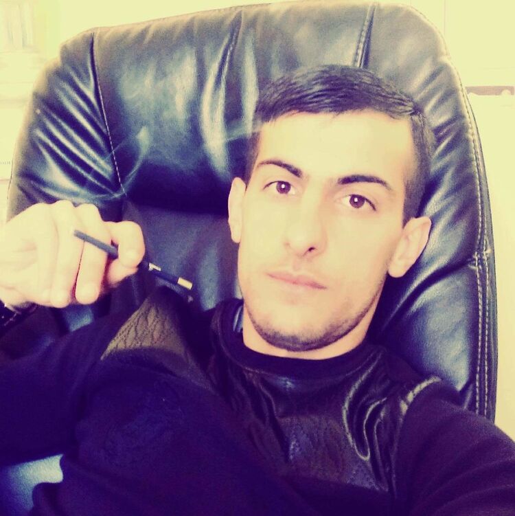  ,   Dav, 32 ,   ,   , c 