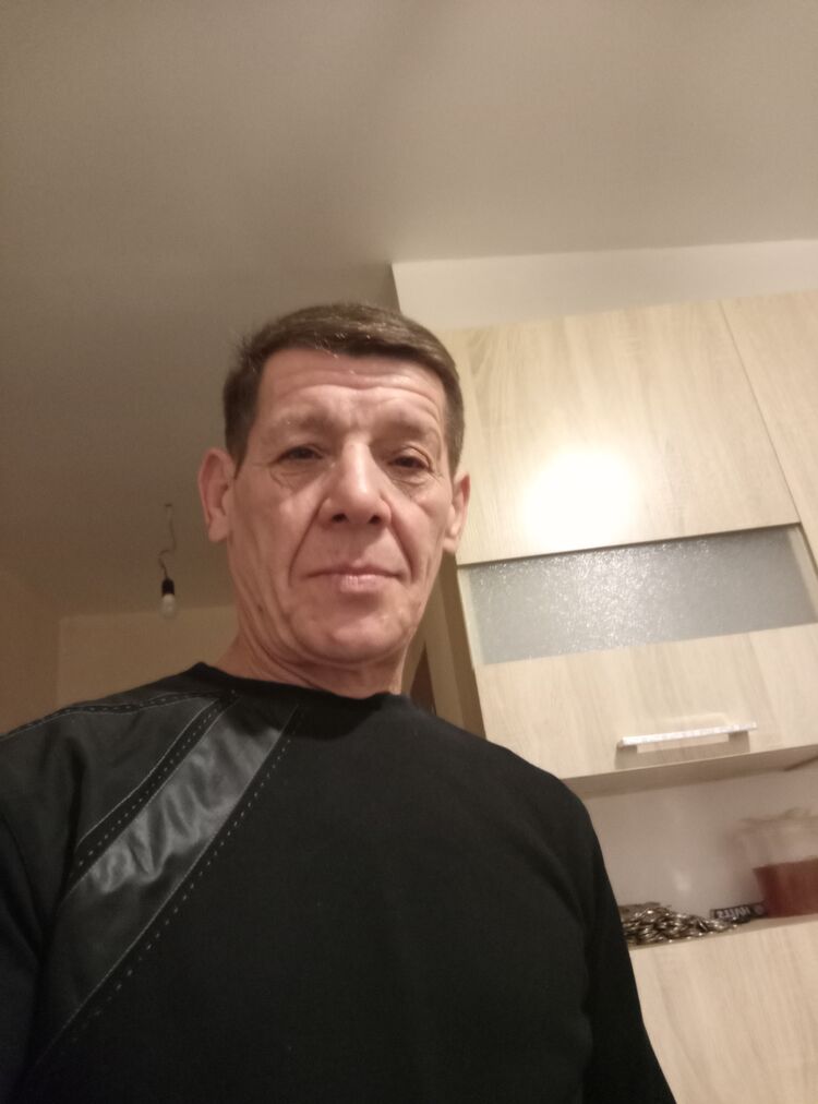  47725627  , 56 ,    