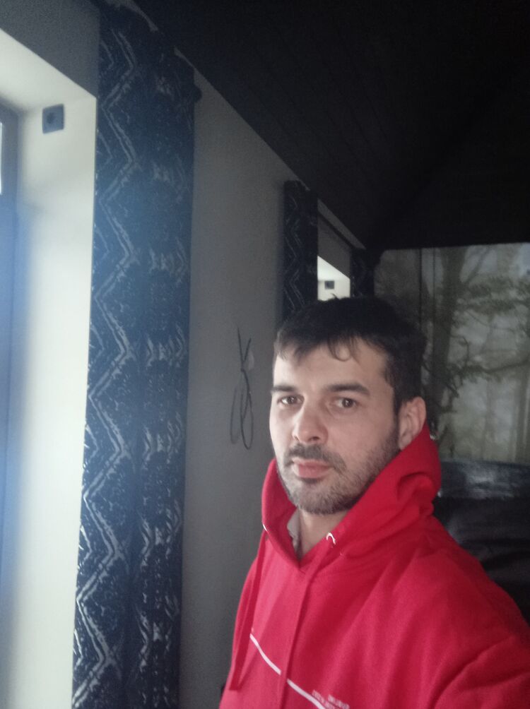  26569797  Djoni, 38 ,    