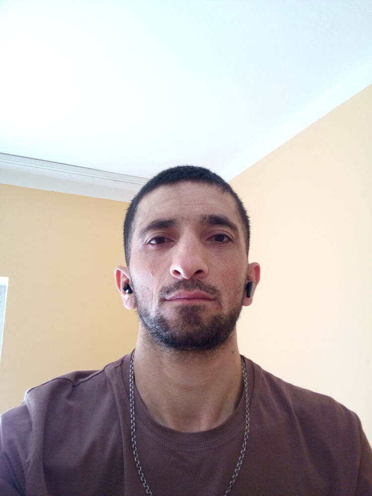  45221567  , 34 ,    