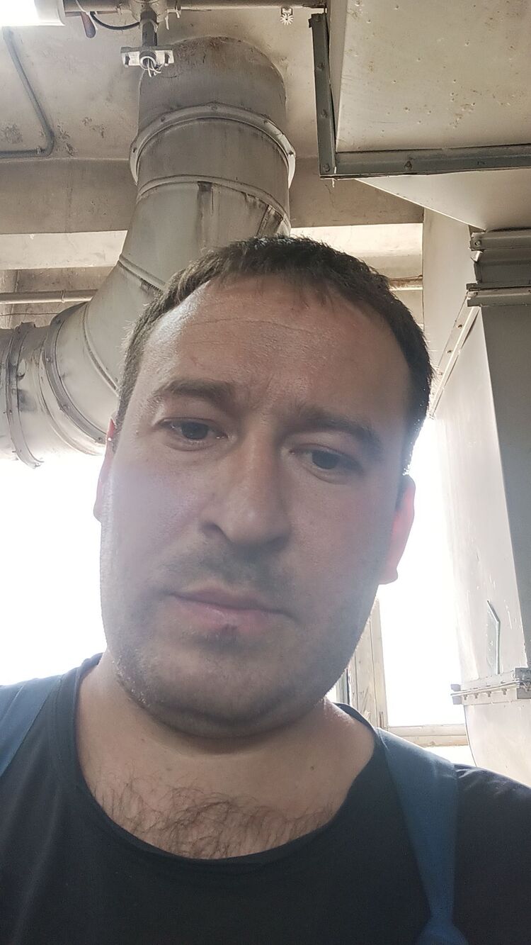  51797567  , 33 ,    
