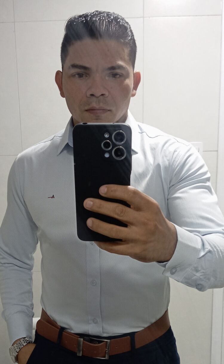  --,   Wilton, 34 ,   ,   
