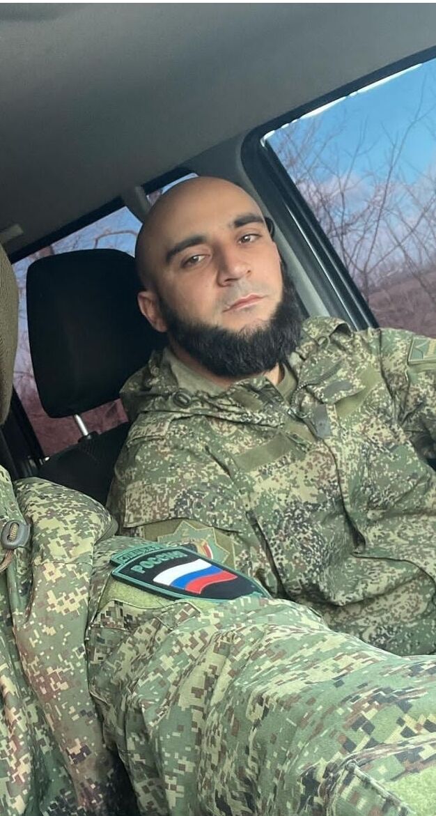  49103427  Ibra, 34 ,     