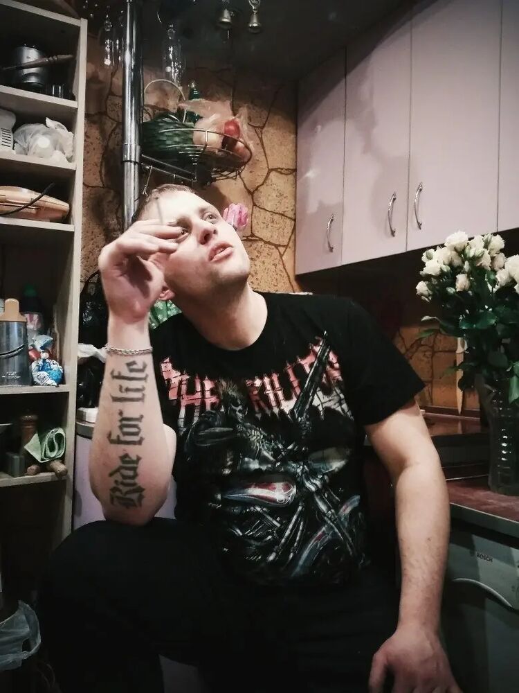  36848827  Romario, 34 ,    