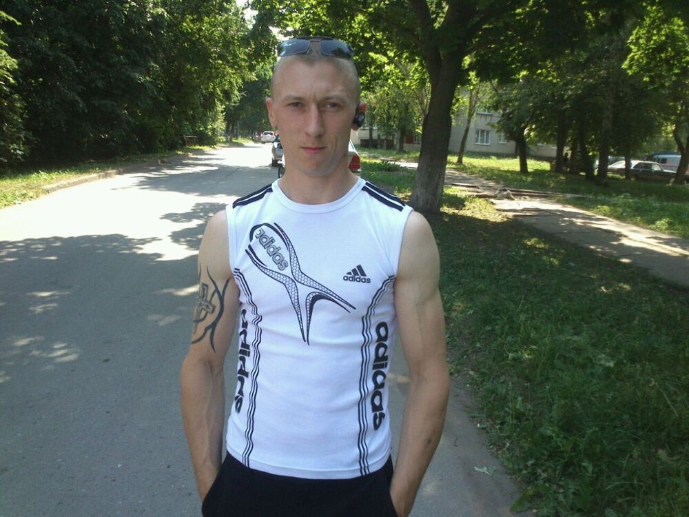  6419737  Sergei, 41 ,    