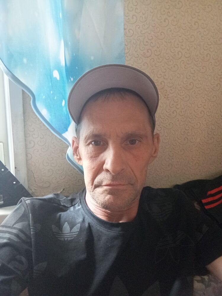  52601717  Oleg, 56 ,    