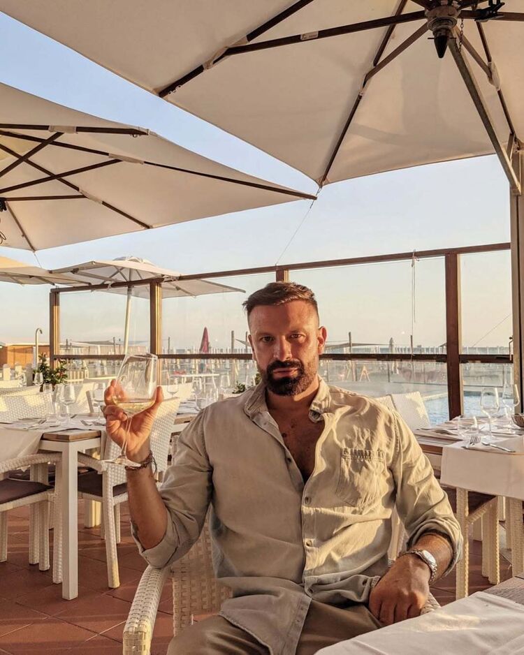  ,   , 37 ,     