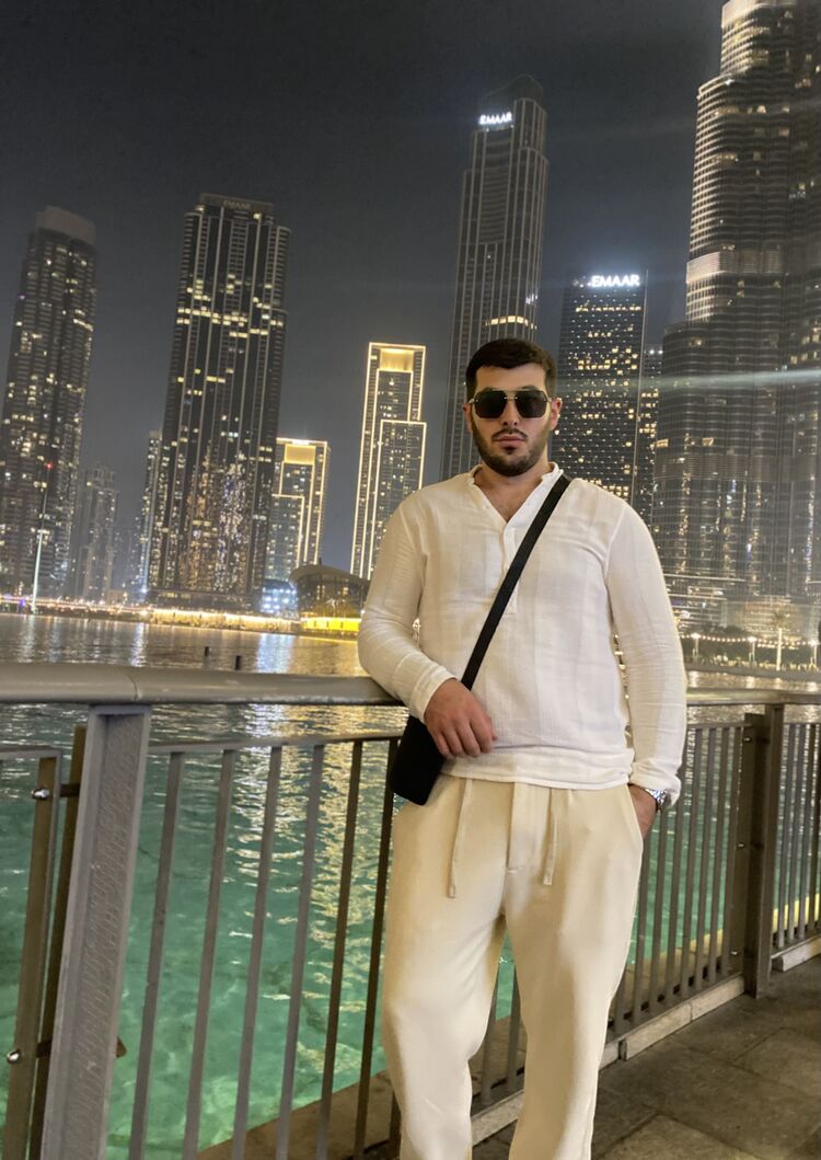  ,   Arman, 29 ,   ,   , c , 