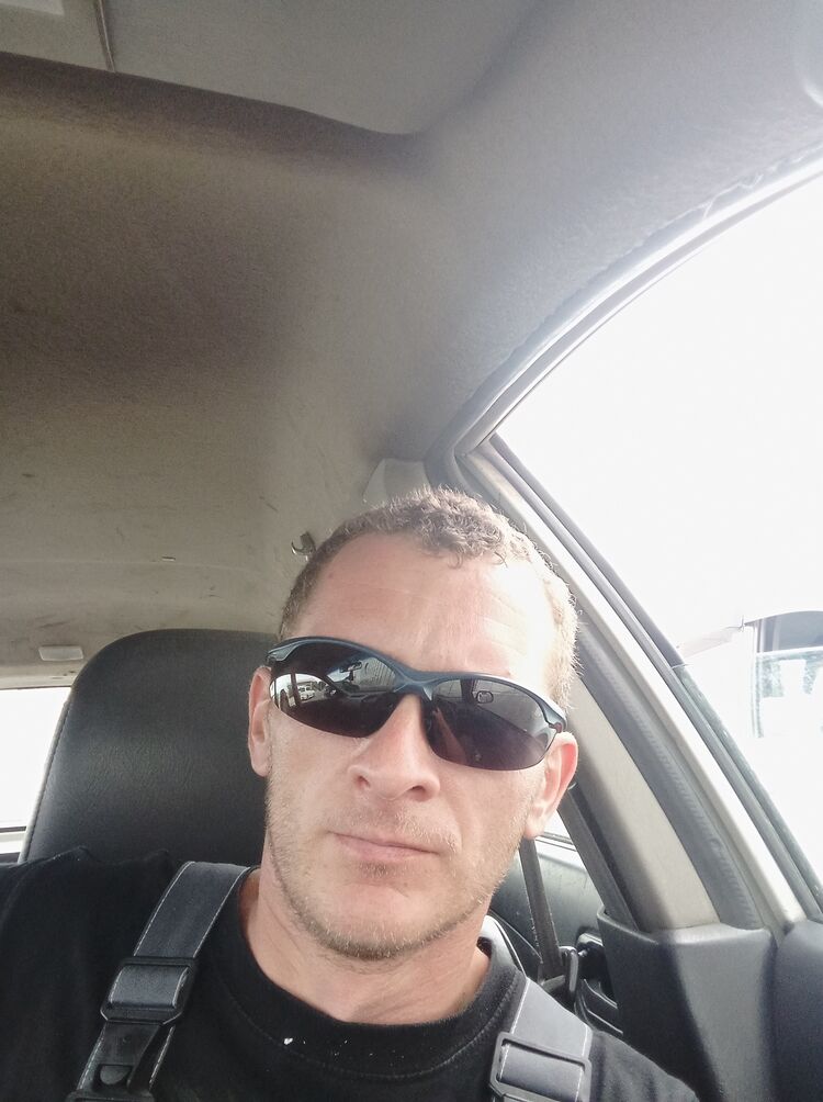  28518137  , 39 ,    