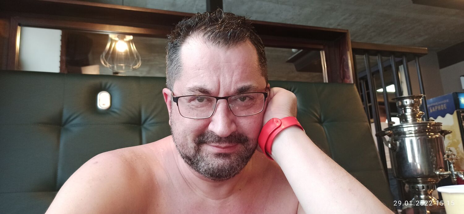  26600777  Artem, 53 ,    