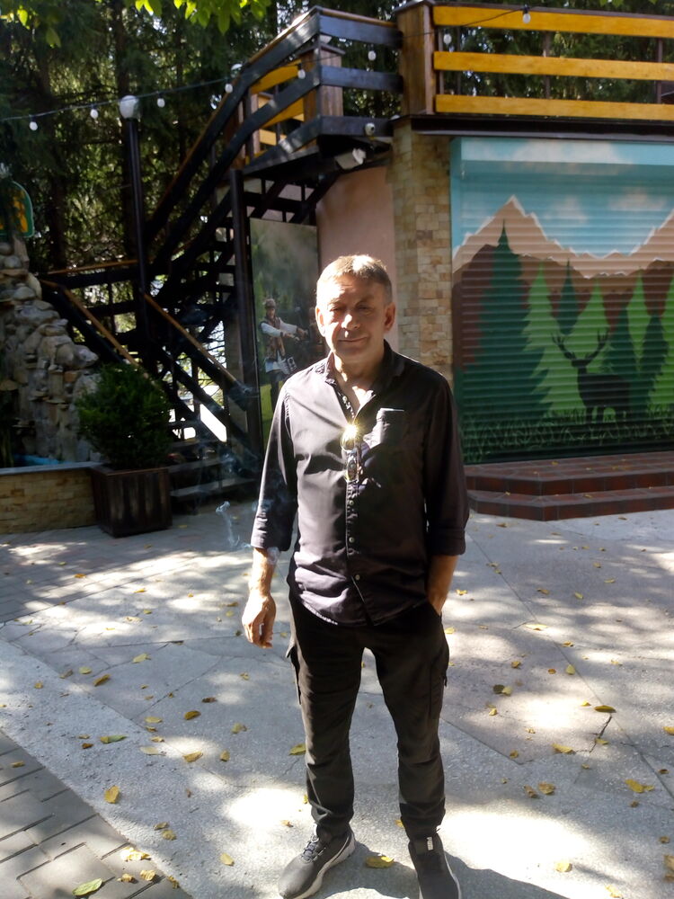  ,   Oleg, 41 ,   ,   