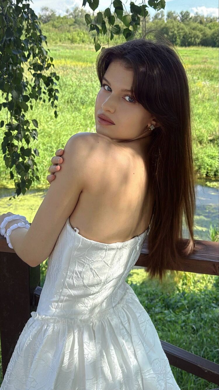 ���������� Liversedge, ���� ������� Diana, 29 ���, ������������ ��� ����� � ���������, c�������� ���������, ���������