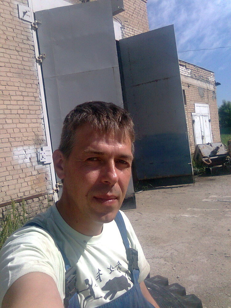  -,   Dmitrij, 52 ,   