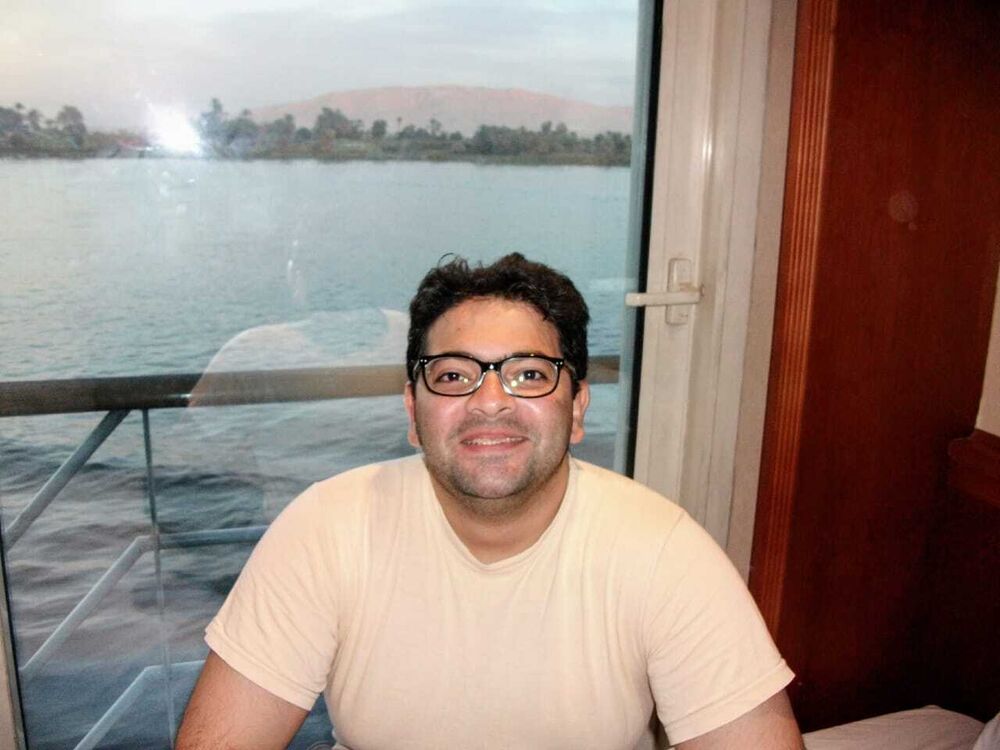  49440877  Bassem, 42 ,    
