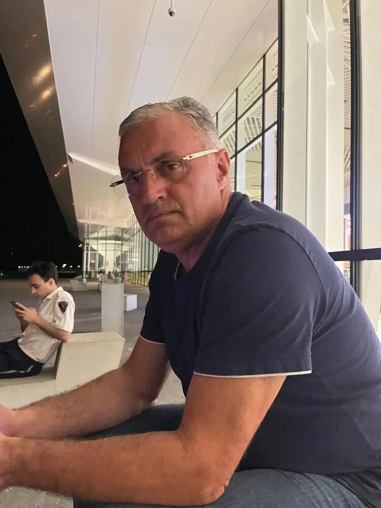  54589157  Paata Platon, 99 ,    