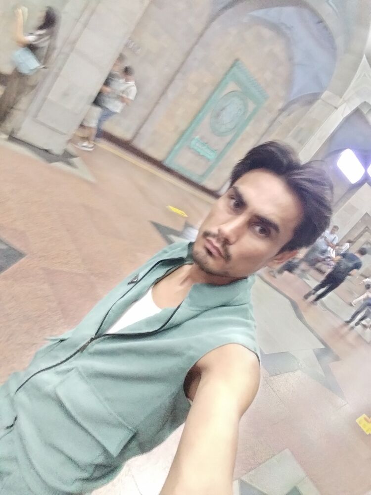  ,   Kamol, 31 ,     