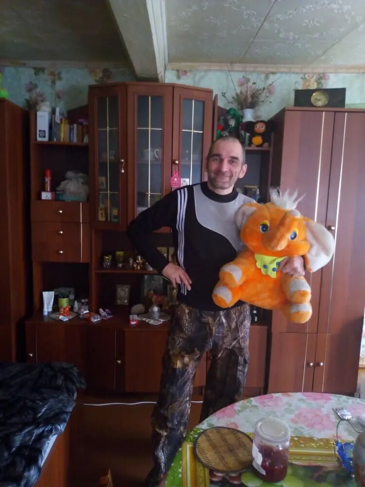  44073897  Alexey, 46 ,    